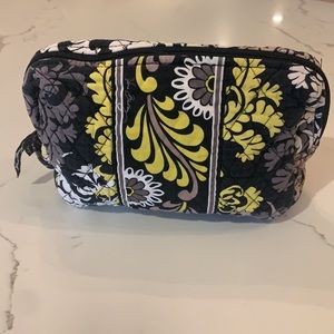 Vera Bradley Baroque pattern make up bag